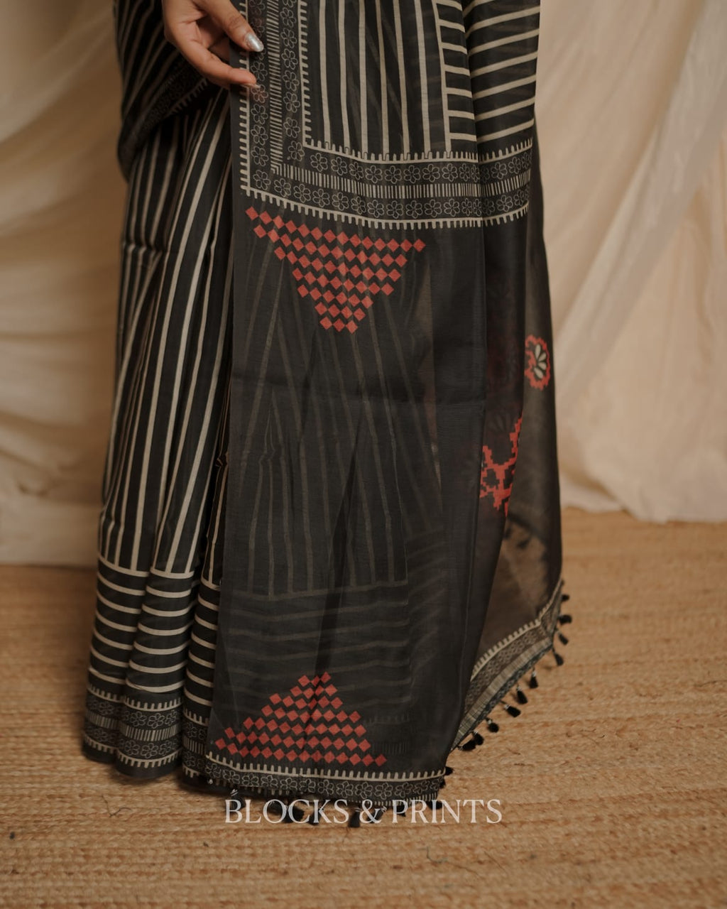 Silk Saree (Code - 115 SS)