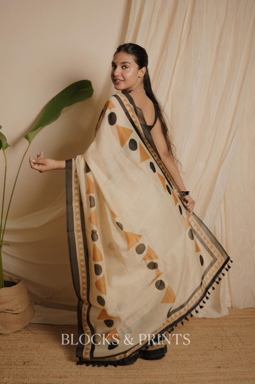 Silk Saree (Code - 116 SS)