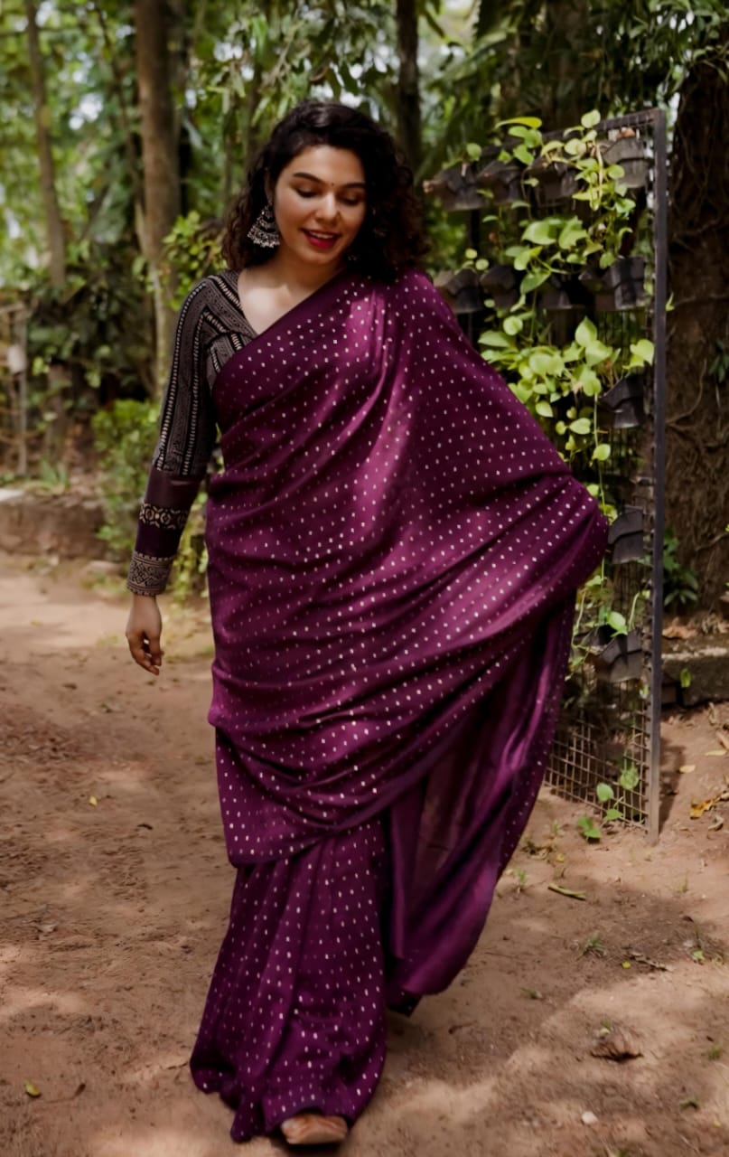 RS.1450/- (50% Off on MRP Rs.2900/-)( DS-446)