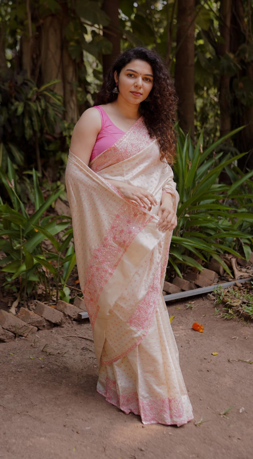 RS .3950/- (50% Off on MRP Rs.7900/-)(33 SS)