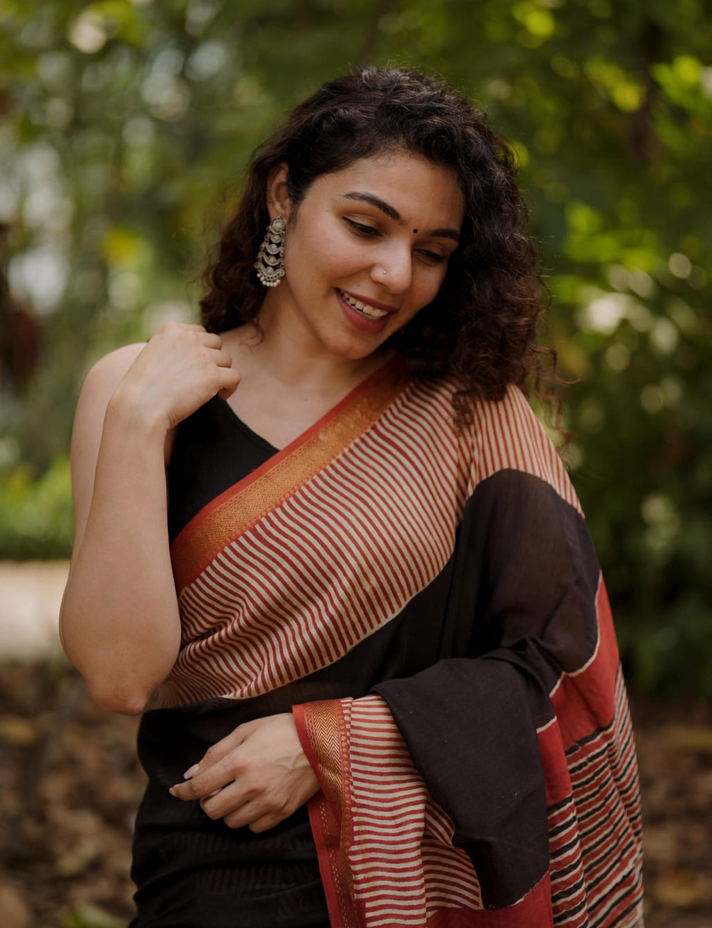RS .1425/- (50% Off on MRP Rs.2850/-)(40 SS)