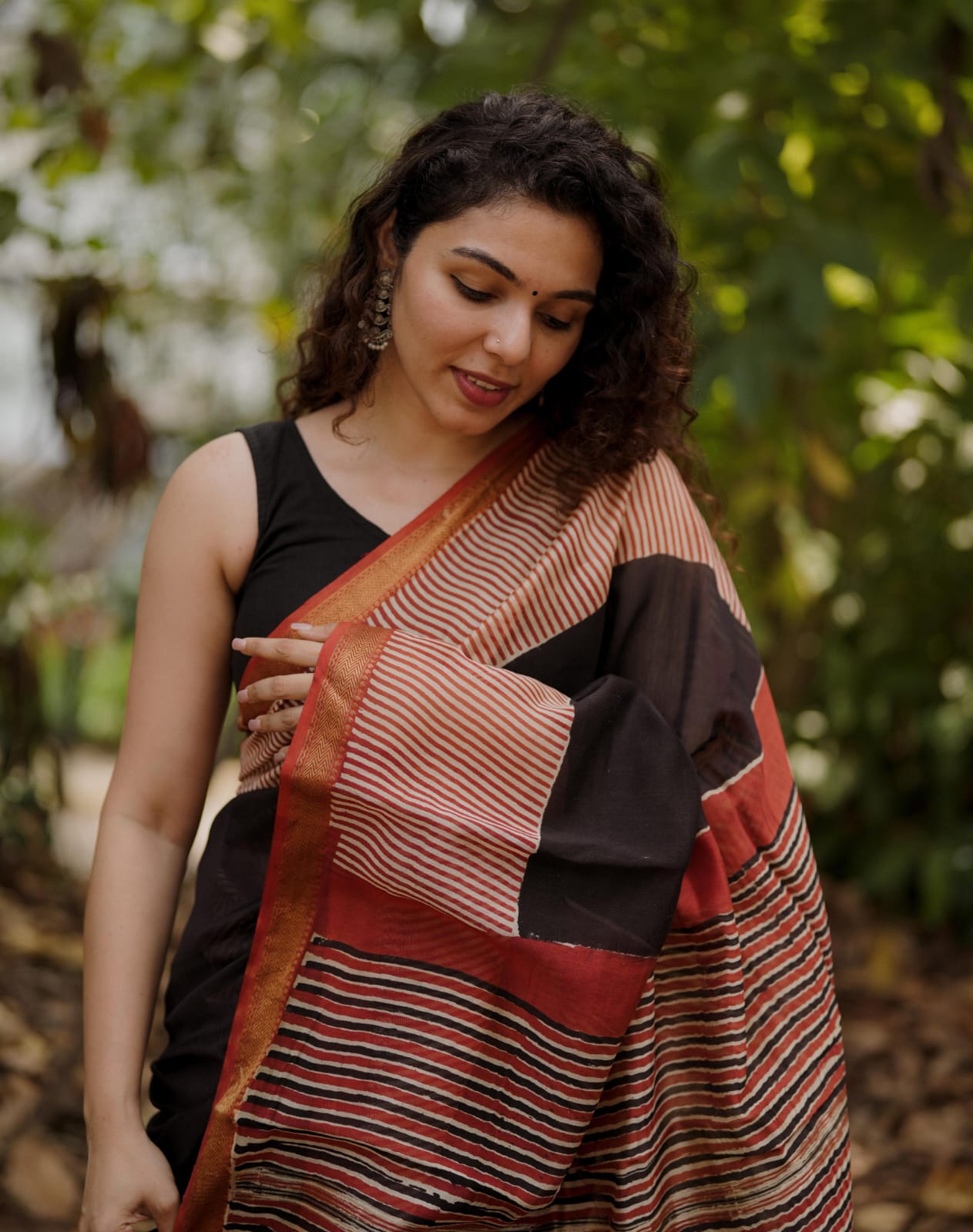 RS .1425/- (50% Off on MRP Rs.2850/-)(40 SS)