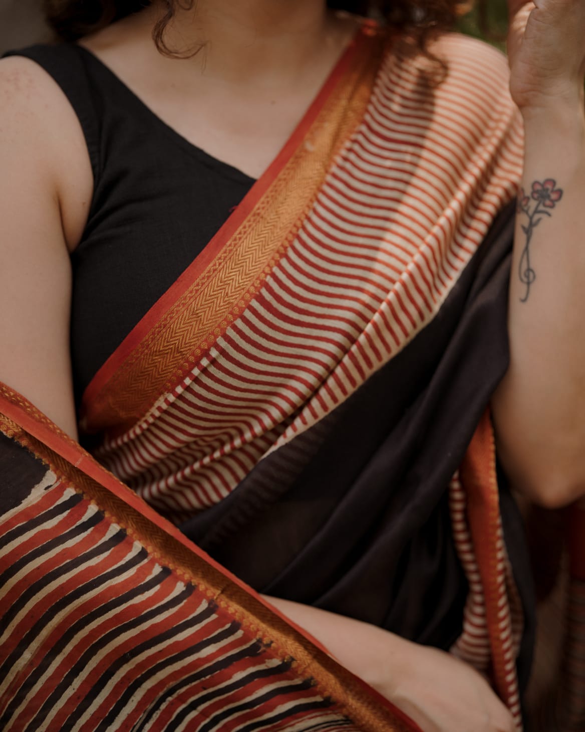 RS .1425/- (50% Off on MRP Rs.2850/-)(40 SS)