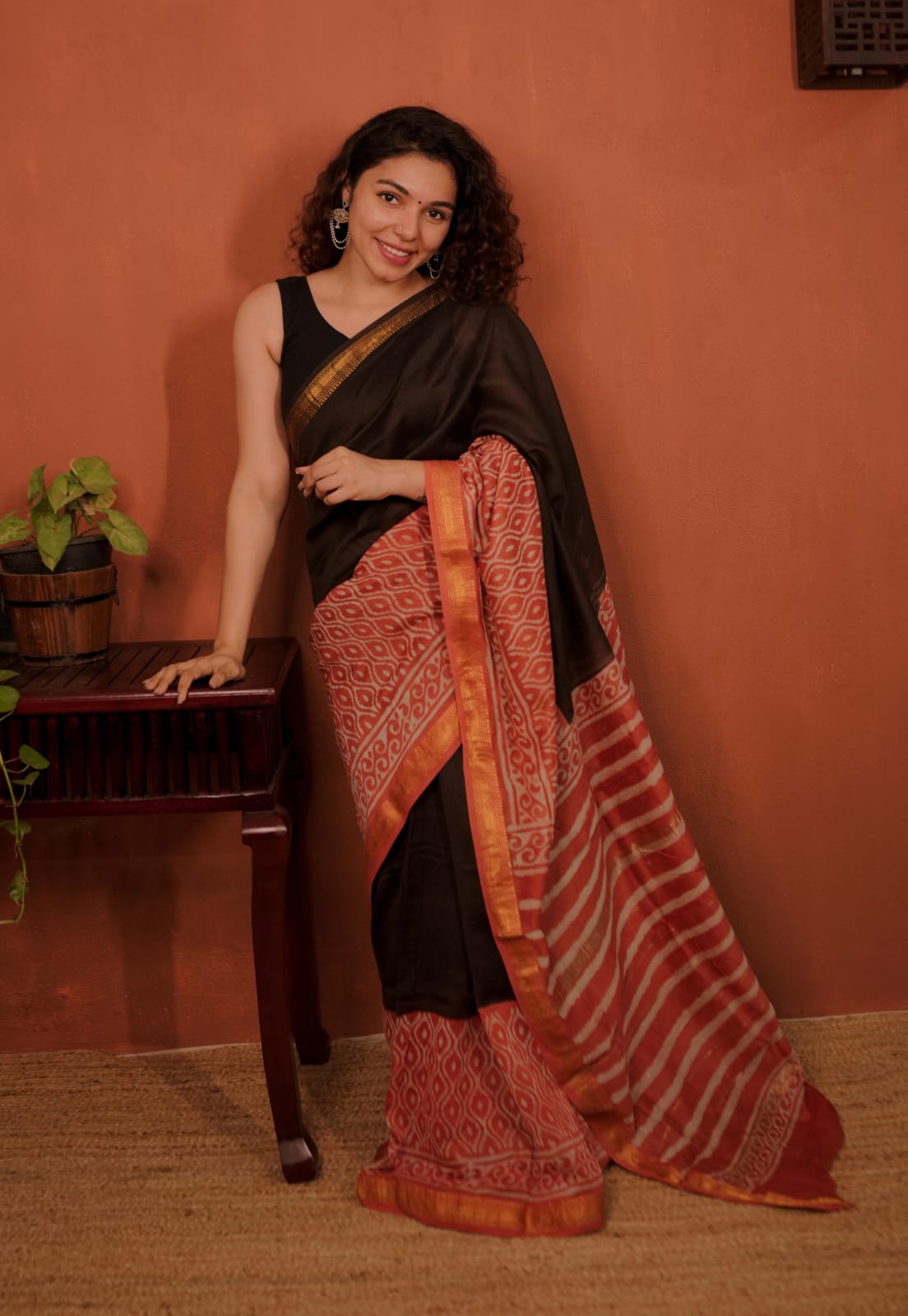 RS .1425/- (50% Off on MRP Rs.2850/-)(46 SS)