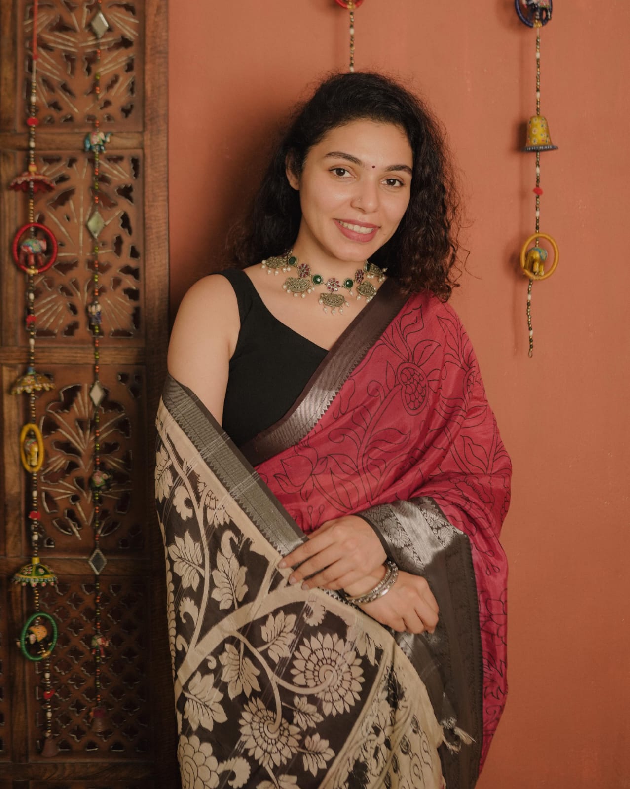 RS.1425/- (50% Off on MRP Rs.2850/-) (Code - 64 SS)