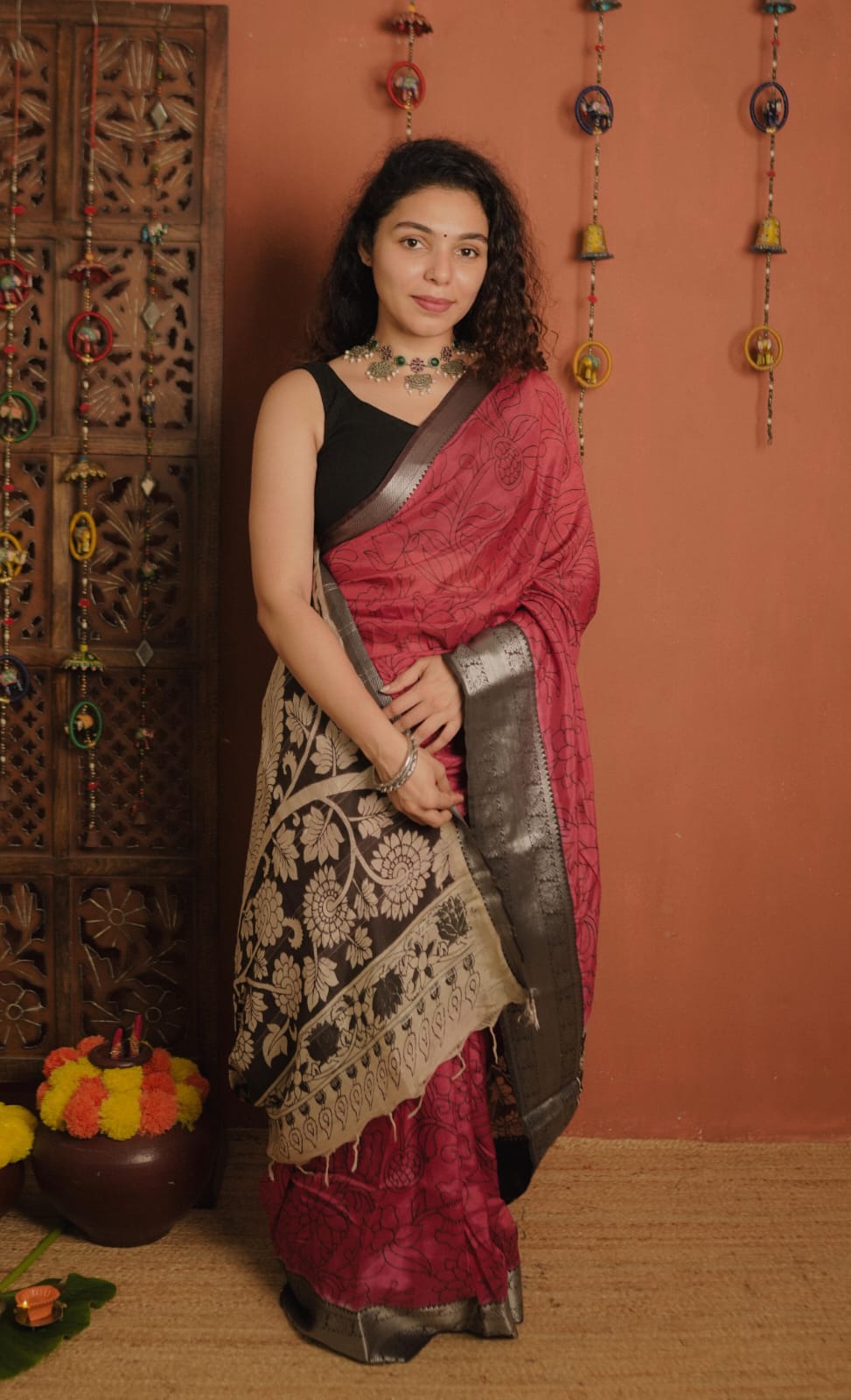 RS.1425/- (50% Off on MRP Rs.2850/-) (Code - 64 SS)