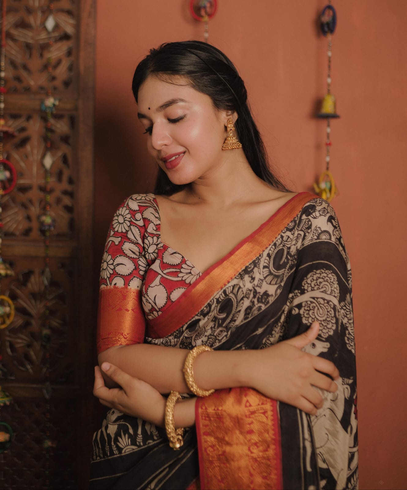 RS.1400/- (50% Off on MRP Rs.2800/-) (Code - 65 SS)