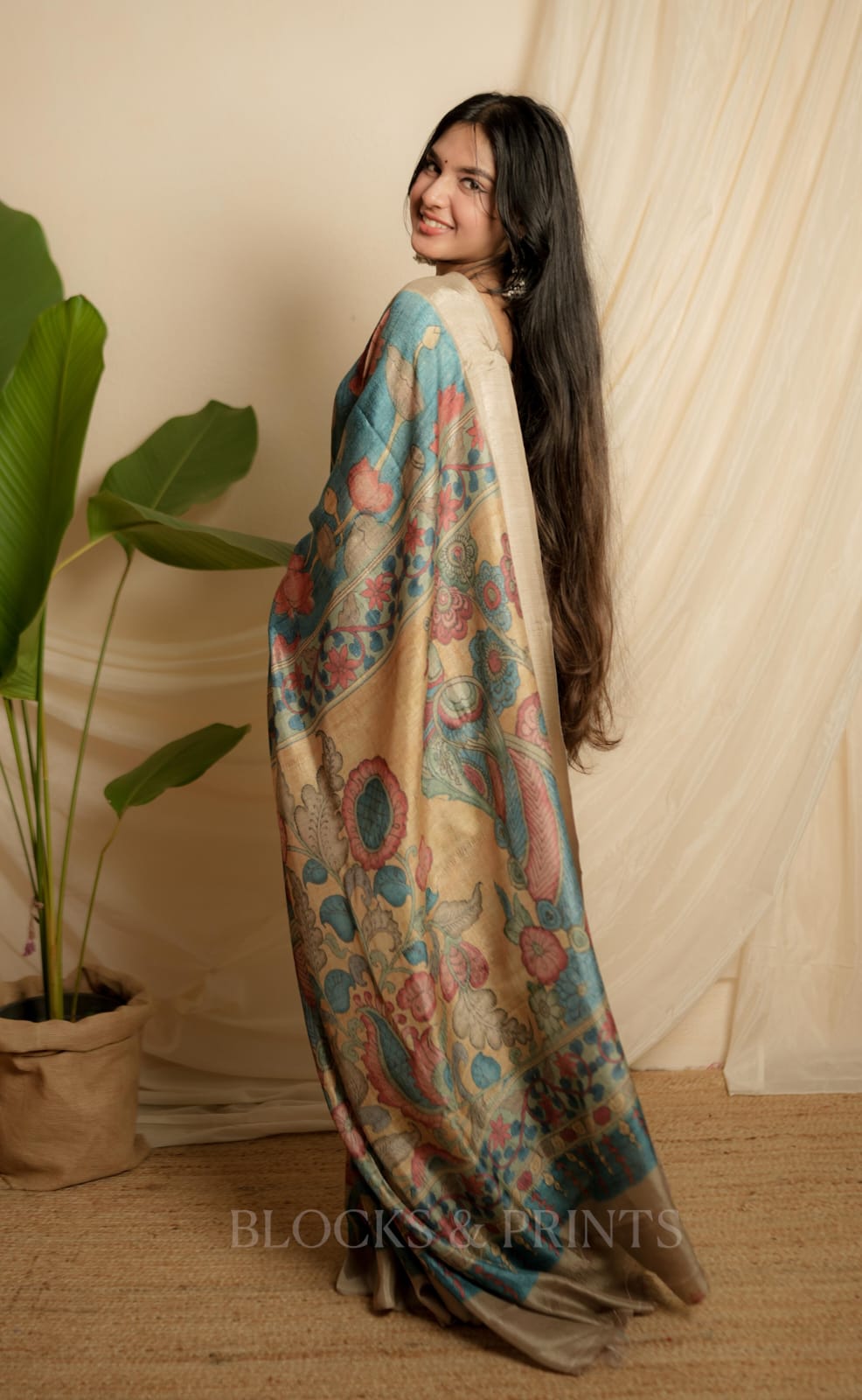 RS .1200/- (50% Off on MRP Rs.2400/-) (Code - 76 SS)