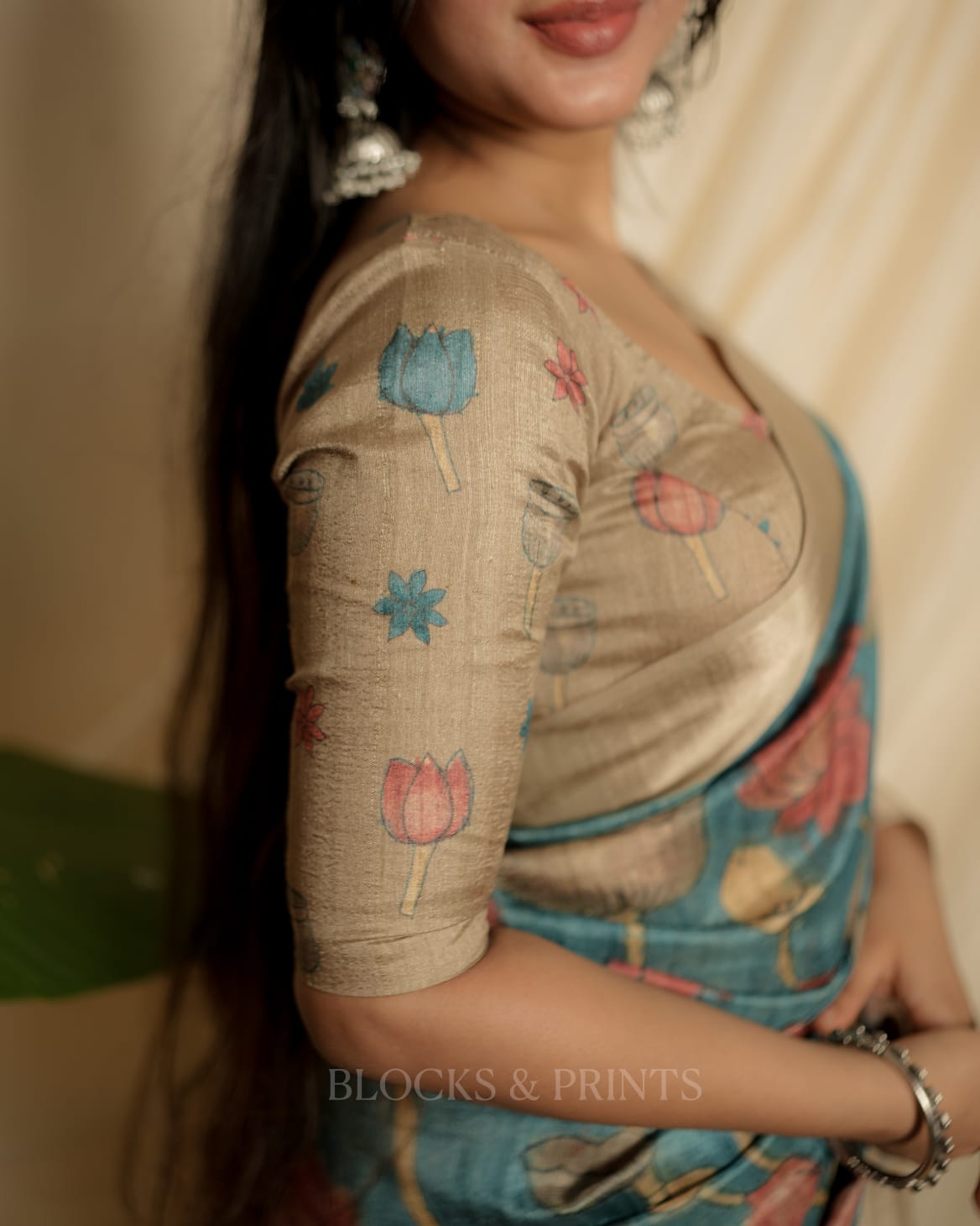RS .1200/- (50% Off on MRP Rs.2400/-) (Code - 76 SS)