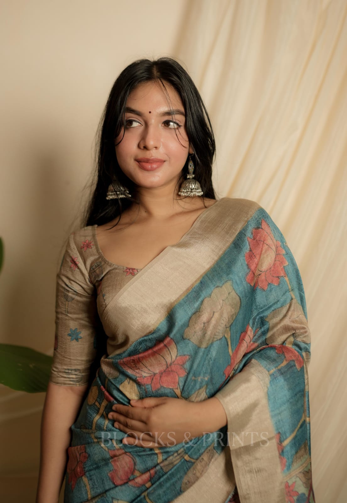 RS .1200/- (50% Off on MRP Rs.2400/-) (Code - 76 SS)