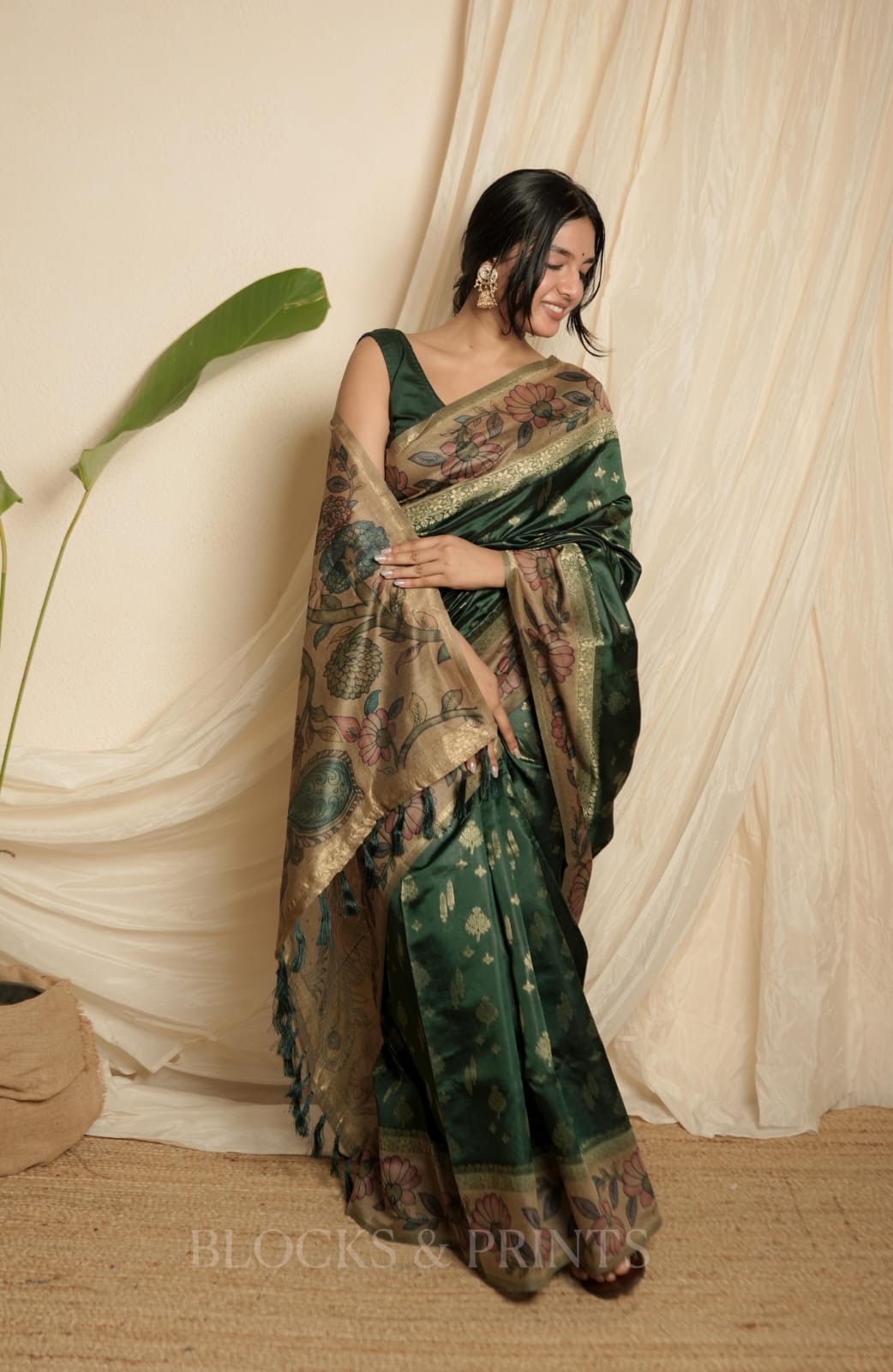 RS .1100/- (50% Off on MRP Rs.2200/-) (Code - 86 SS)