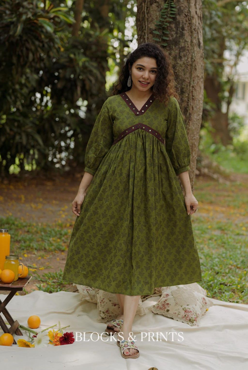 Designer Kurthi (Code - 2124 BK)