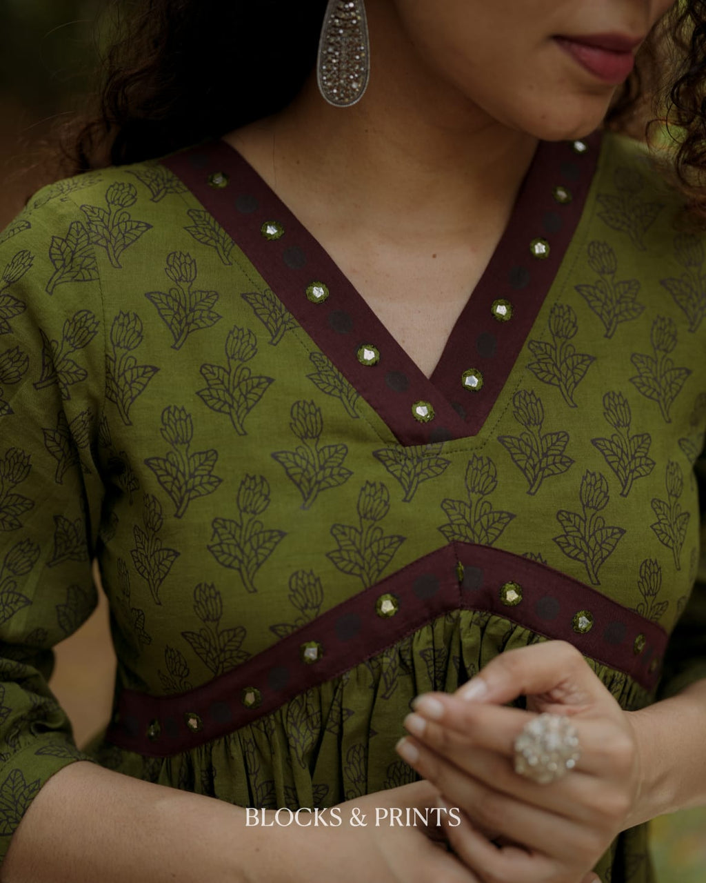Designer Kurthi (Code - 2124 BK)