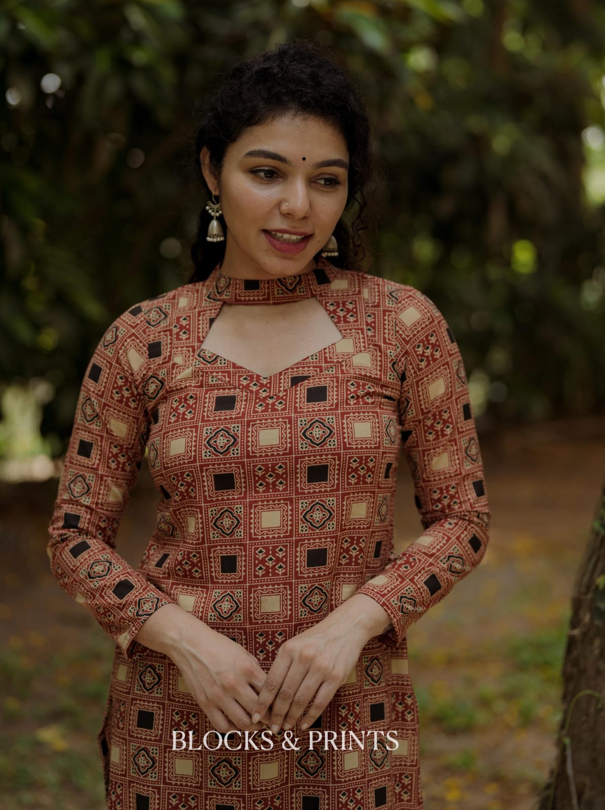Designer Kurthi (Code - 2137 BK)