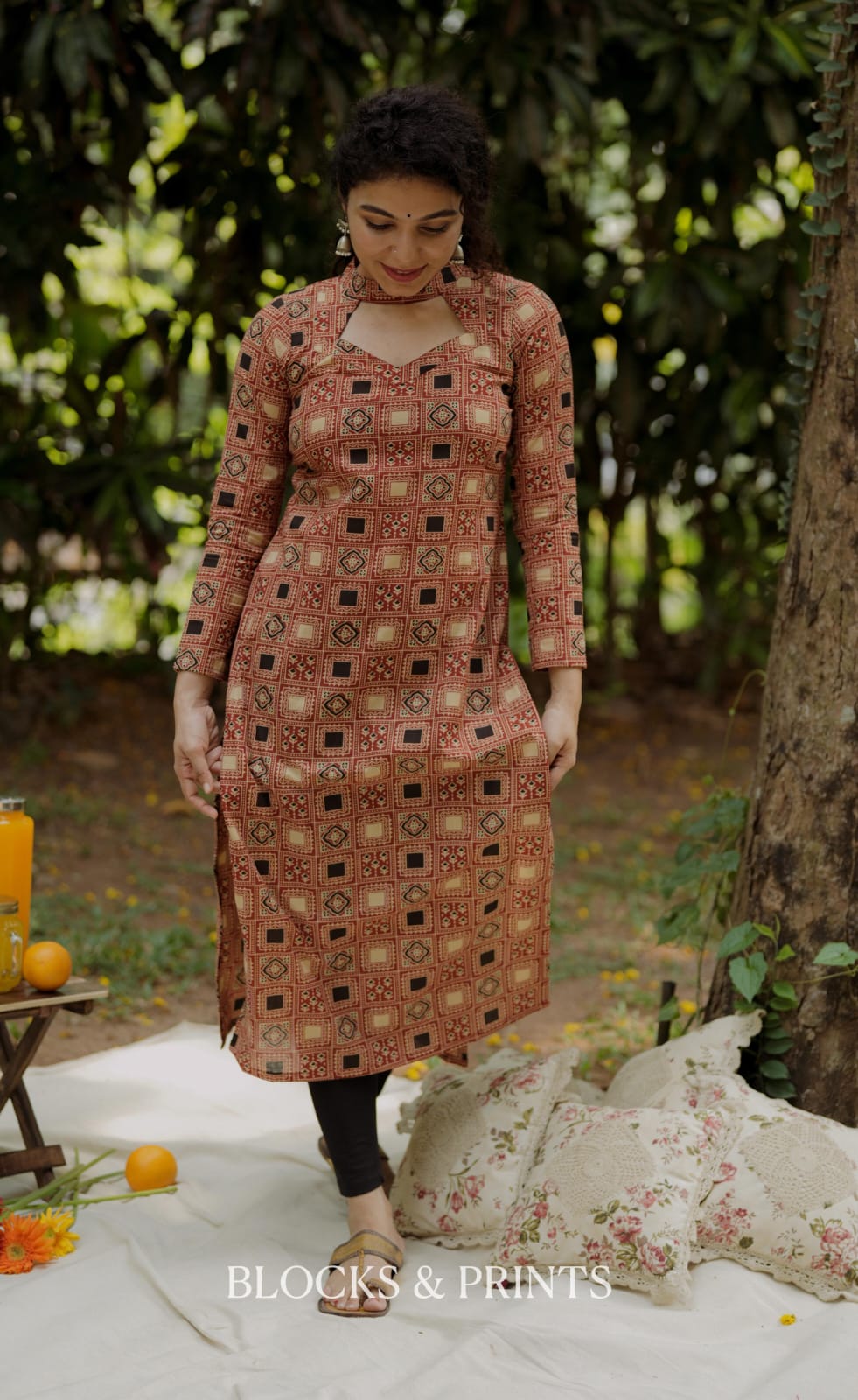 Designer Kurthi (Code - 2137 BK)