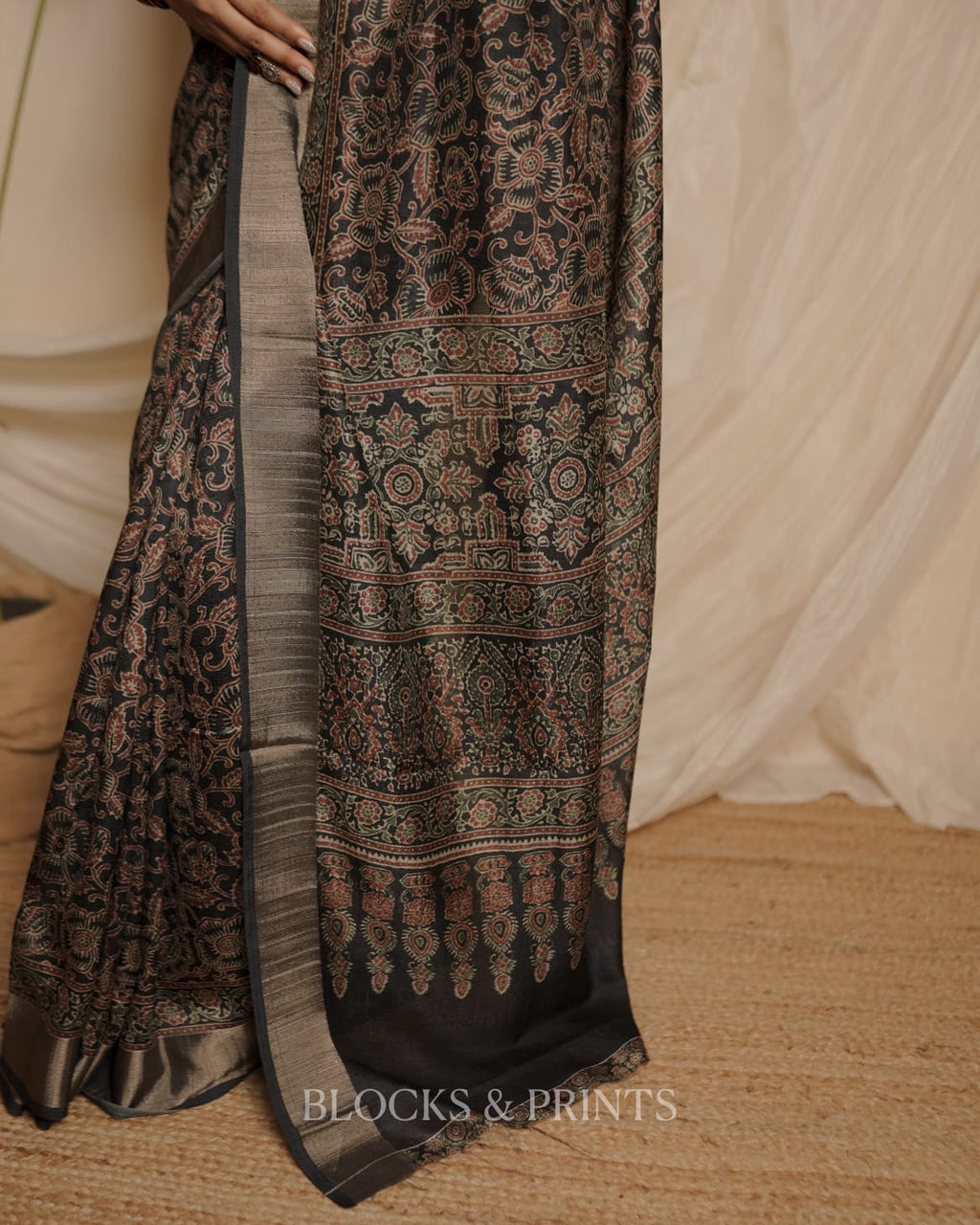 Silk Saree (Code - 129 SS)