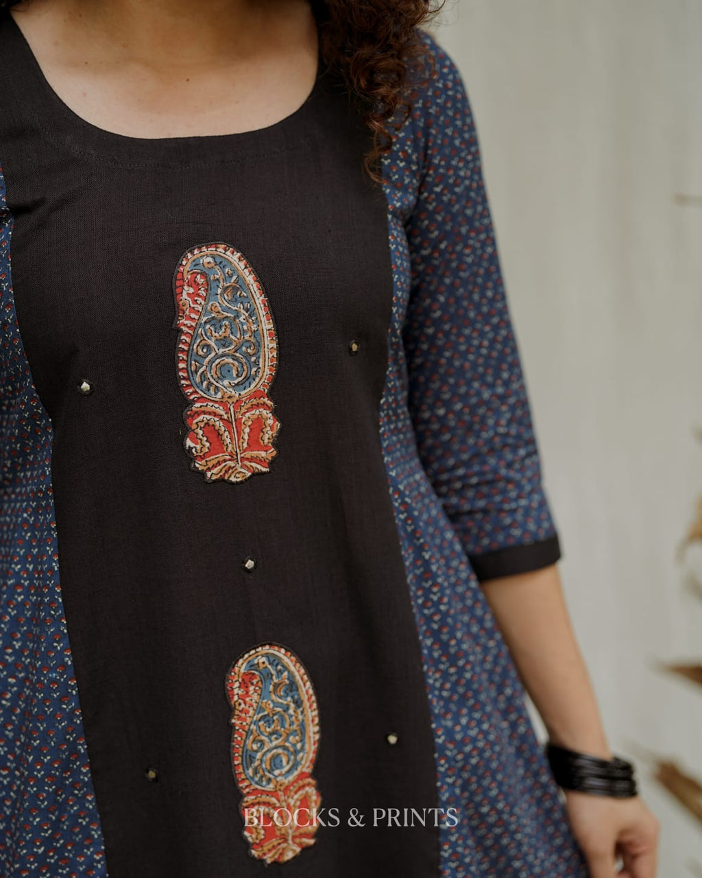 Designer Kurthi (Code - 2082 BK)