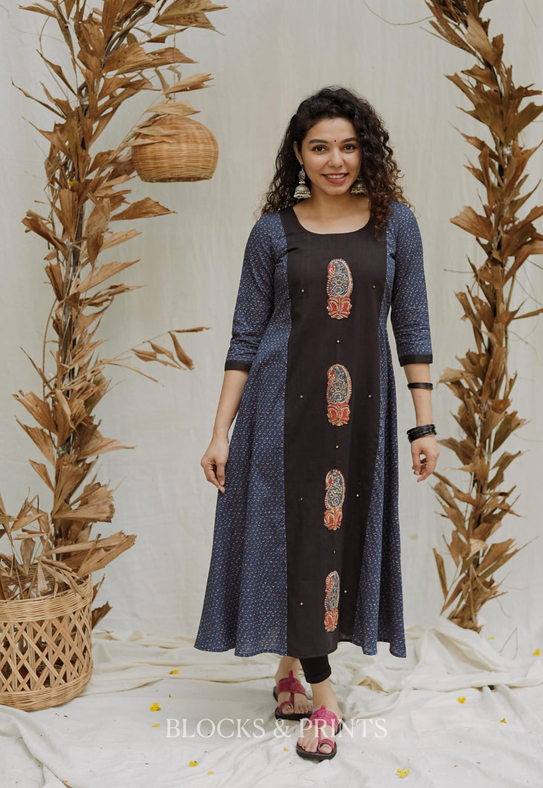 Designer Kurthi (Code - 2082 BK)