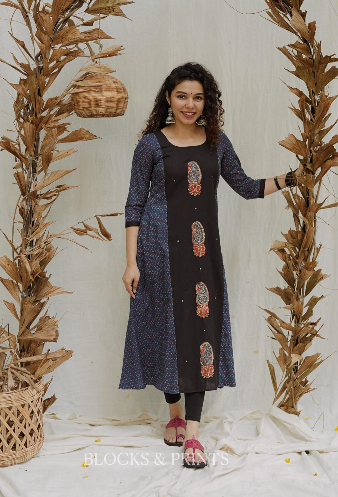 Designer Kurthi (Code - 2082 BK)
