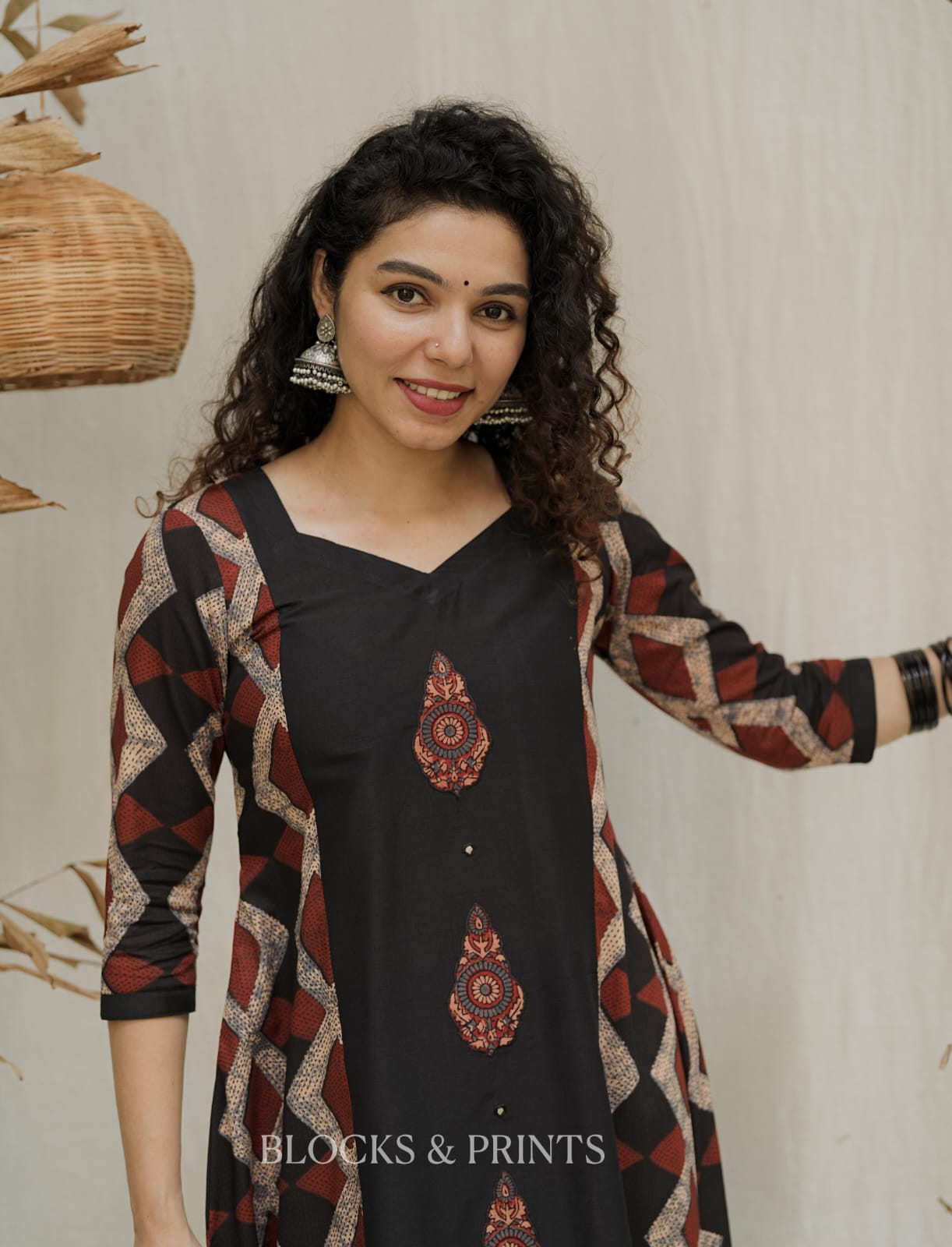 Designer Kurthi (Code - 2074 BK)