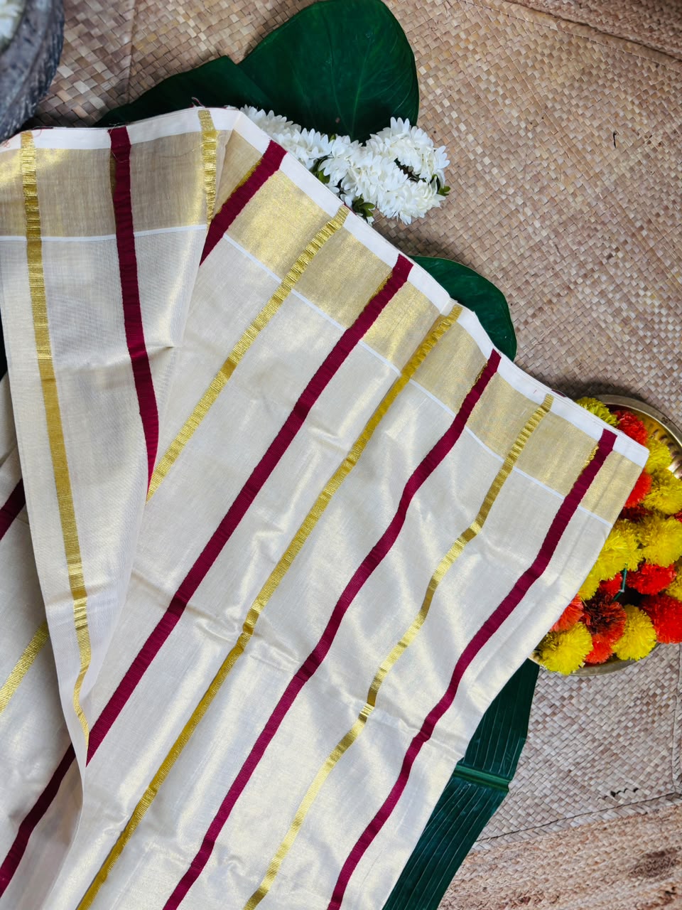 Kerala saree (Code - KL13)