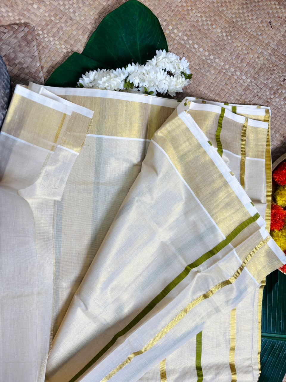 Kerala saree (Code - KL15)