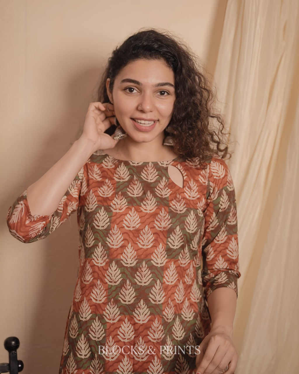 RS .750/- (50% Off on MRP Rs.1500/-) (Code - 2028 BK)
