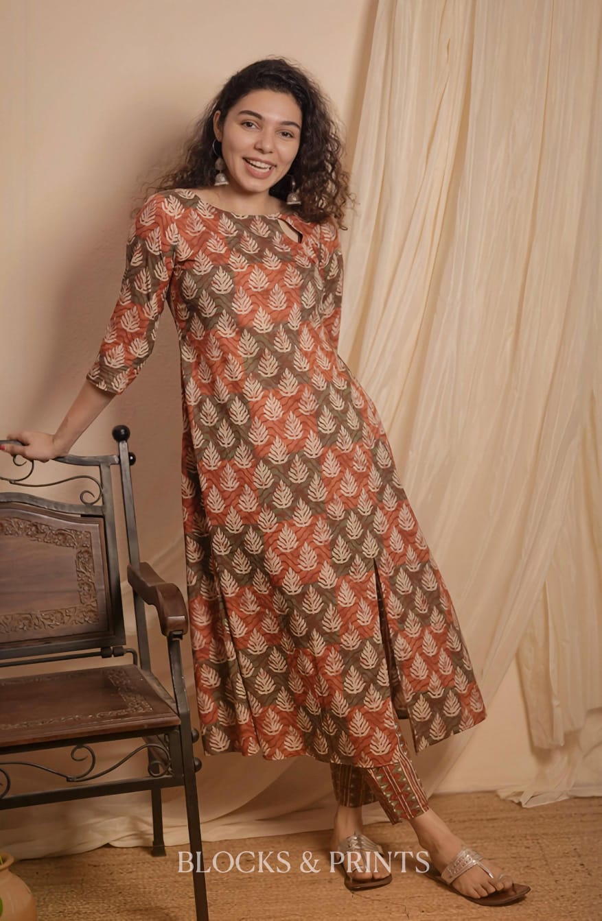RS .750/- (50% Off on MRP Rs.1500/-) (Code - 2028 BK)