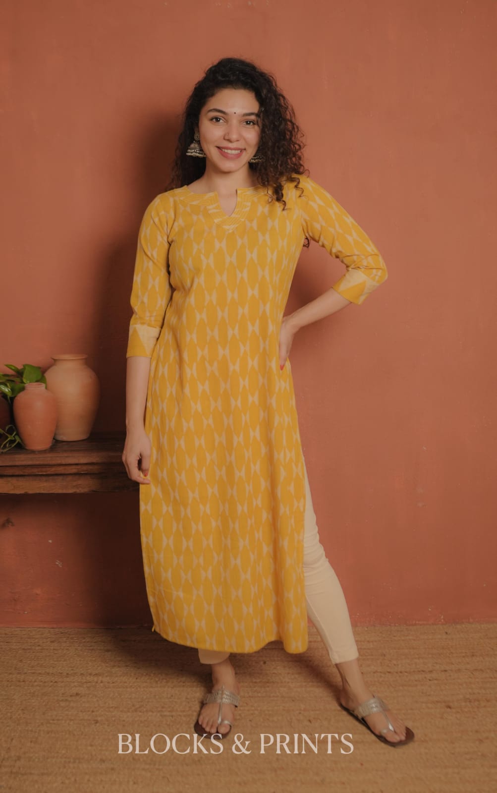 RS.490/- (50%Off on MRP Rs.980/-)(Code - 2056 BK)