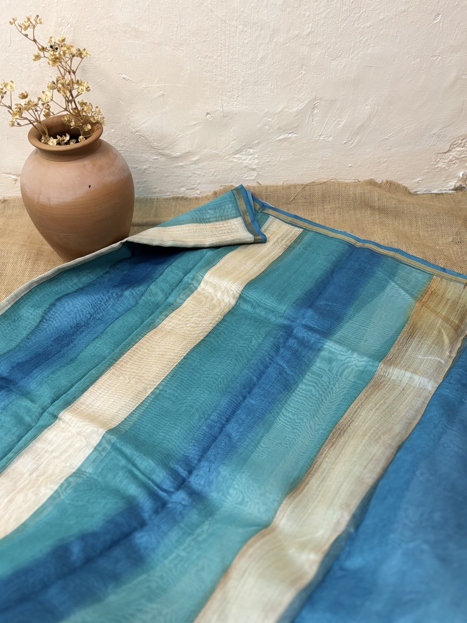 RS .1490/- (50% Off on MRP Rs.2980/-)-(M16)
