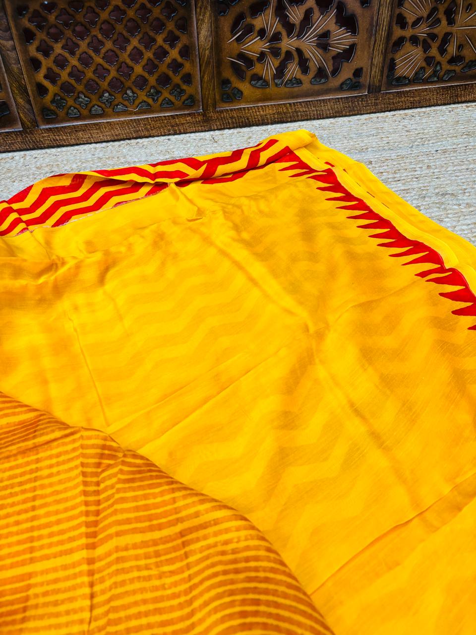 RS. 840/- (70% Off on MRP Rs.2800/-)( DS-282)