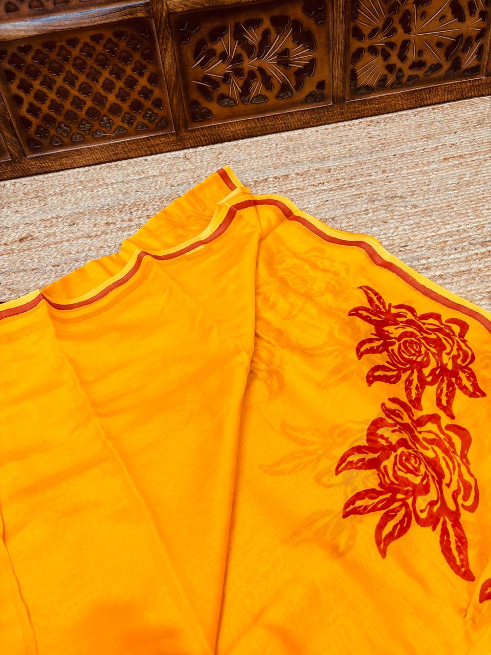 RS. 840/- (70% Off on MRP Rs.2800/-)( DS-154)