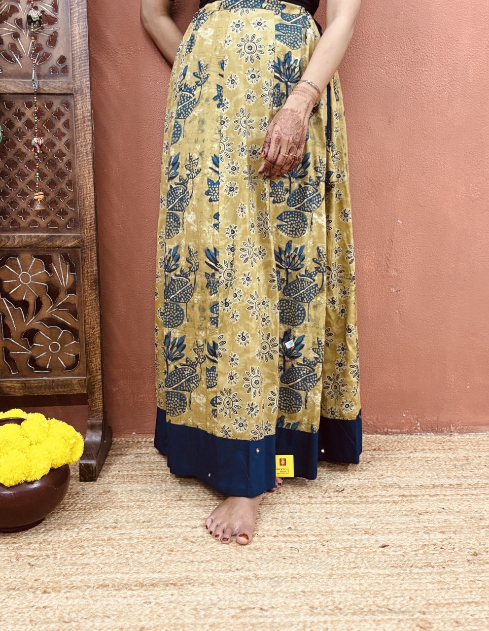 SKIRT -(SK20)