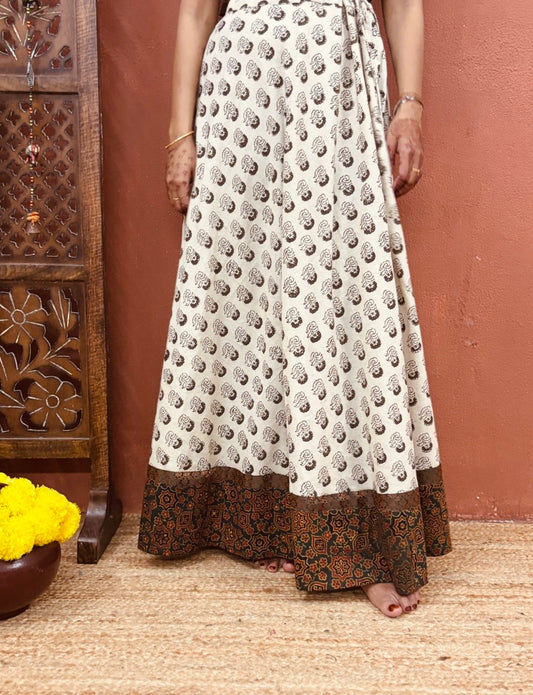 SKIRT -(SK21)
