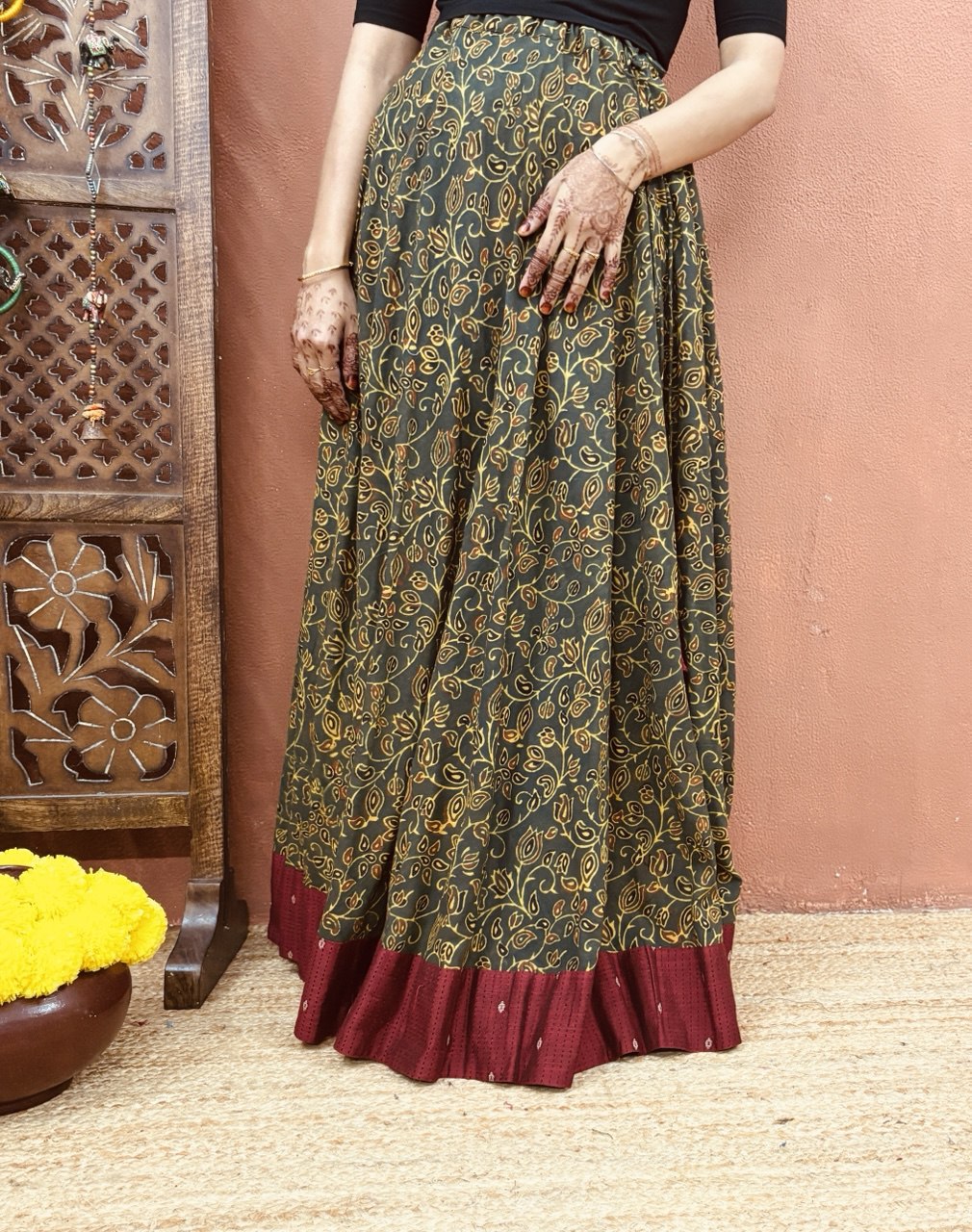 SKIRT -(SK22)