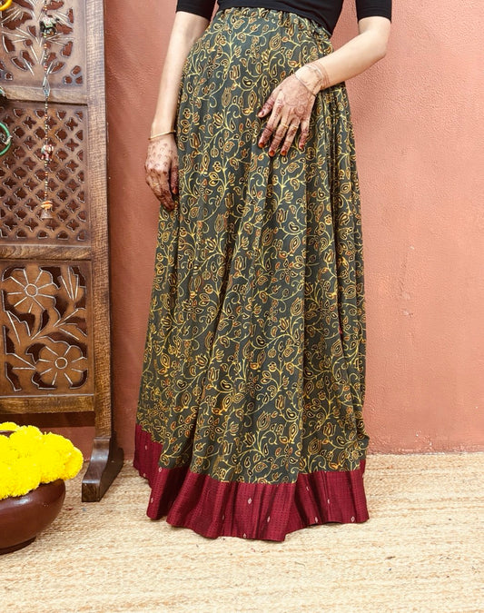 SKIRT -(SK22)