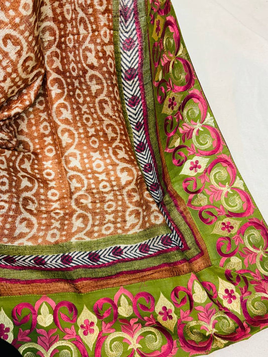 RS. 810/- (70% Off on MRP Rs.2700/-)( DC-54)