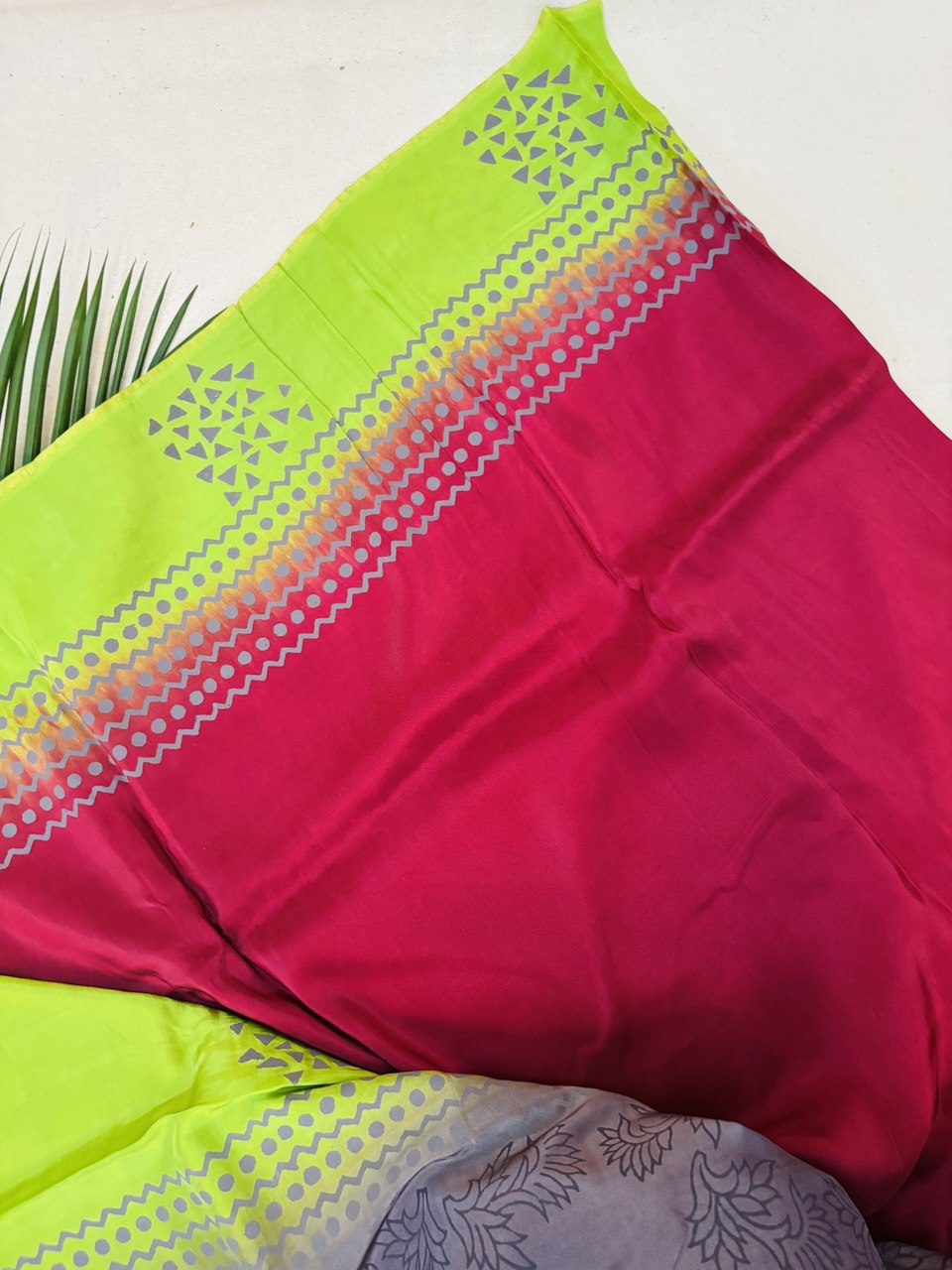 RS. 1740/-  (70% Off on MRP  Rs.5800/-)( DS-194)