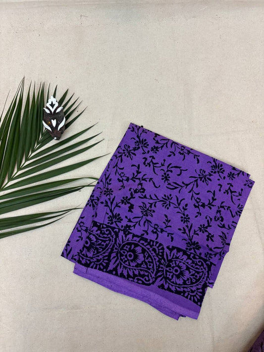 RS. 810/- (70% Off on MRP Rs.2700-)( DS-209)