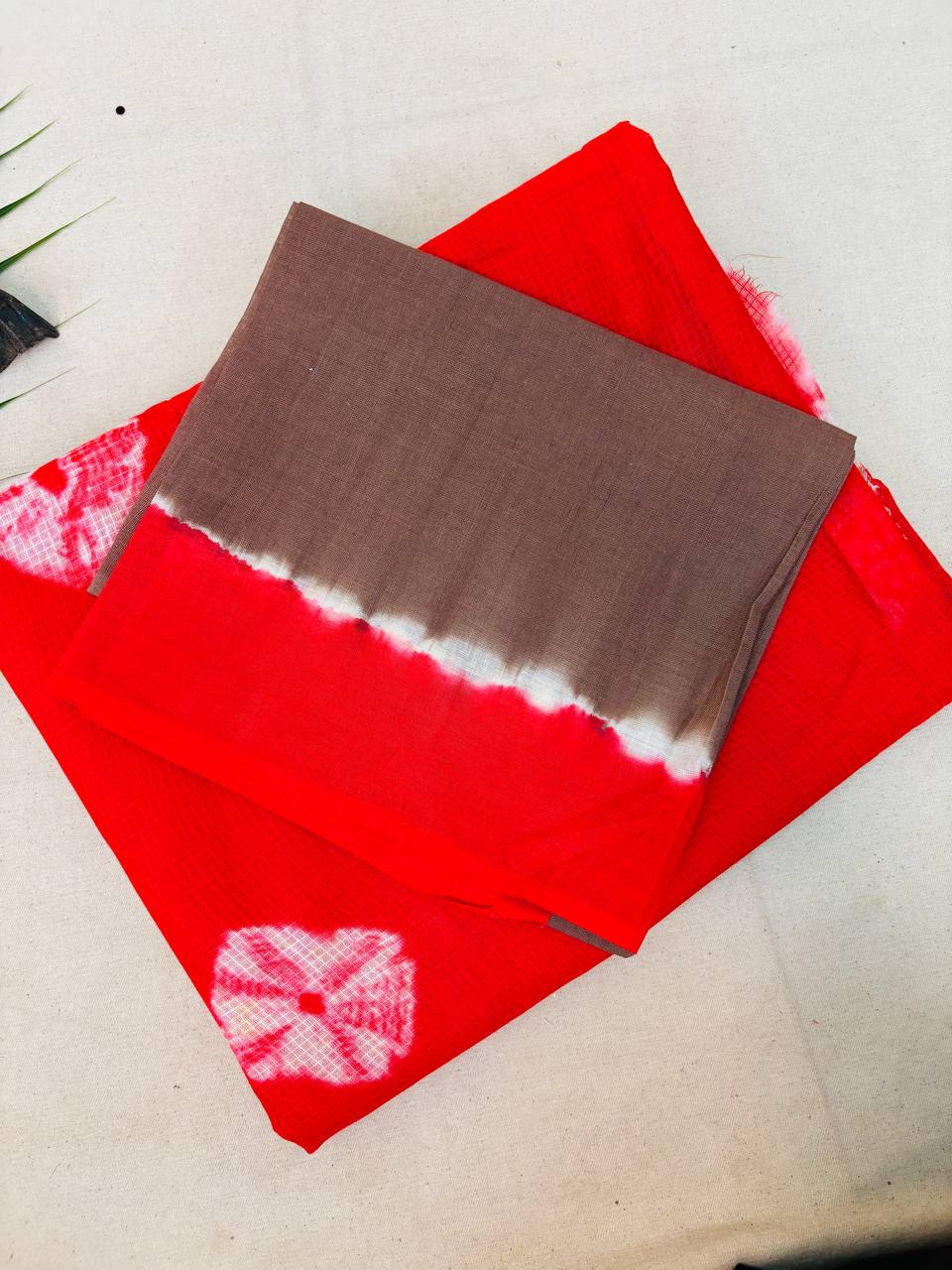 RS.585/- (70% Off on MRP Rs.1950/-)( DS-305)