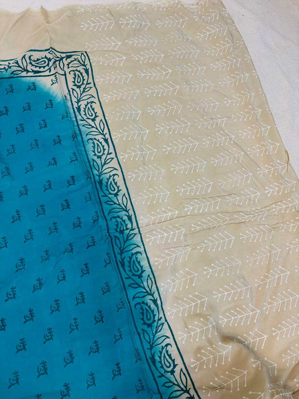 RS .1350/- (70% Off on MRP Rs.4500/-)( DS339)
