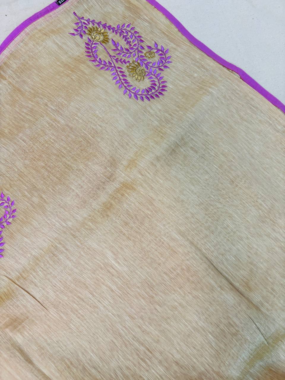 RS .1350/- (70% Off on MRP Rs.4500/-)( DS354)