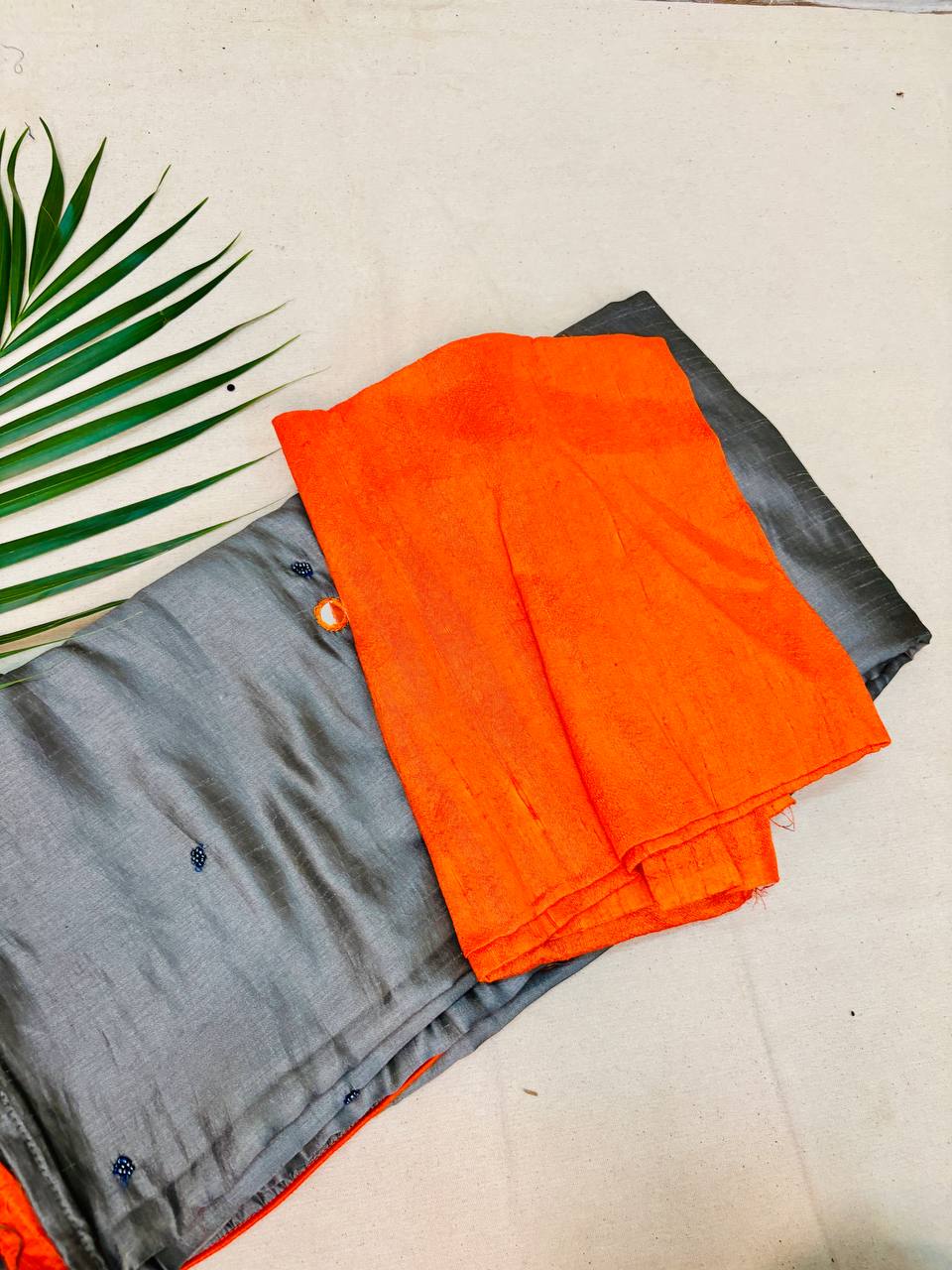 RS .1200/- (70% Off on MRP Rs.4000/-)( DS386)