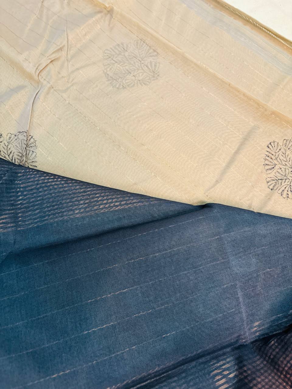 RS .950/- (50% Off on MRP Rs.1900/-)( DS410)