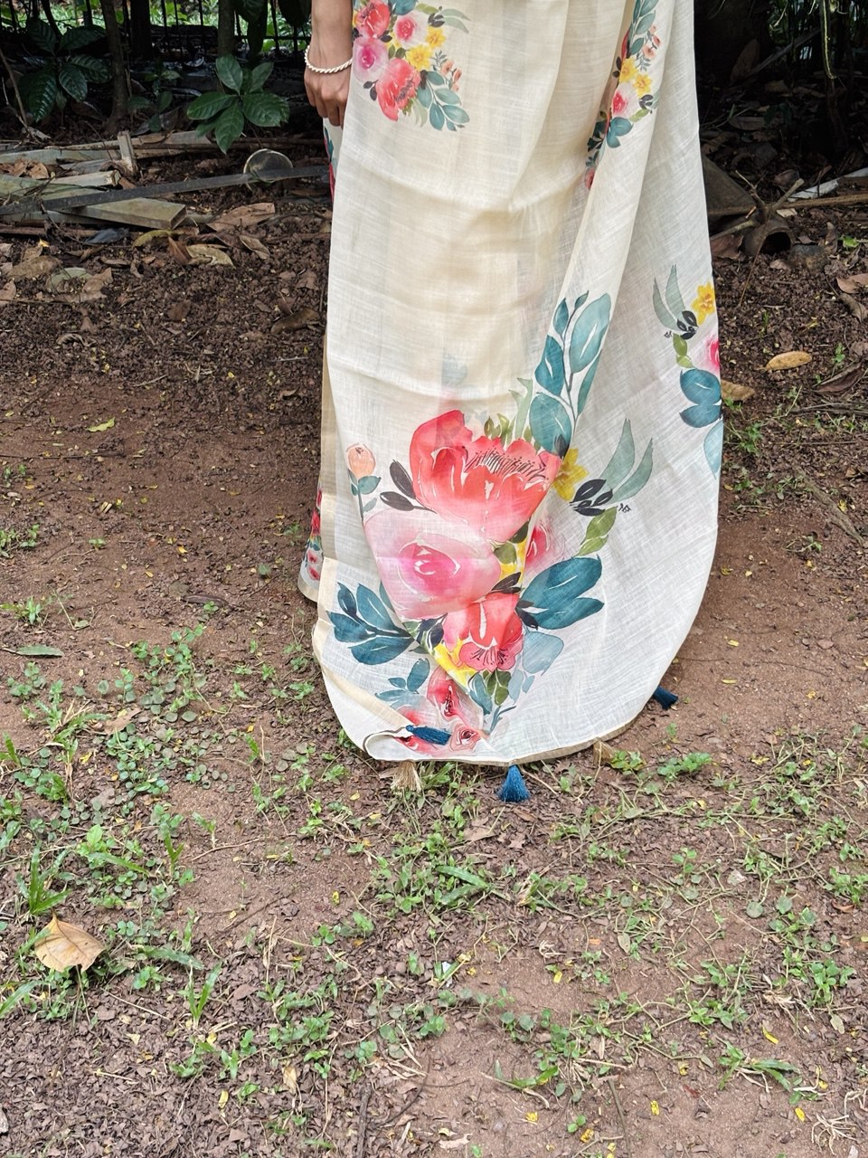 SEMI LINEN SAREE - (SG34)