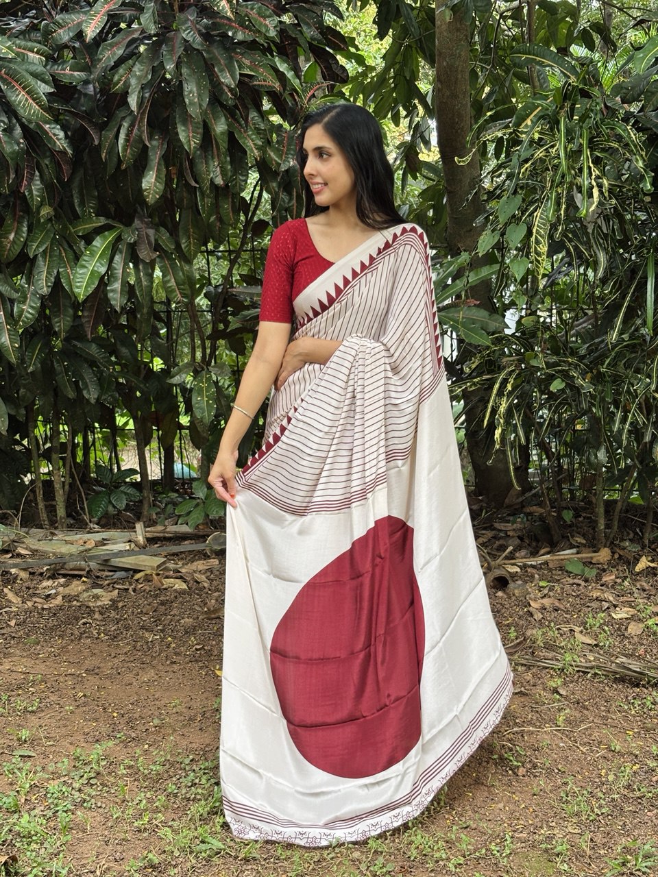 RS. 390/- (50% Off on MRP Rs. 780/-)( DS-876)