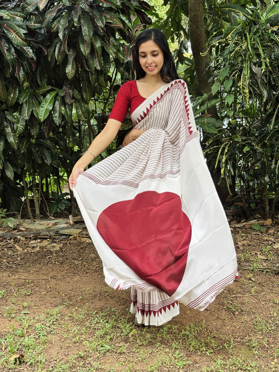 RS. 390/- (50% Off on MRP Rs. 780/-)( DS-876)
