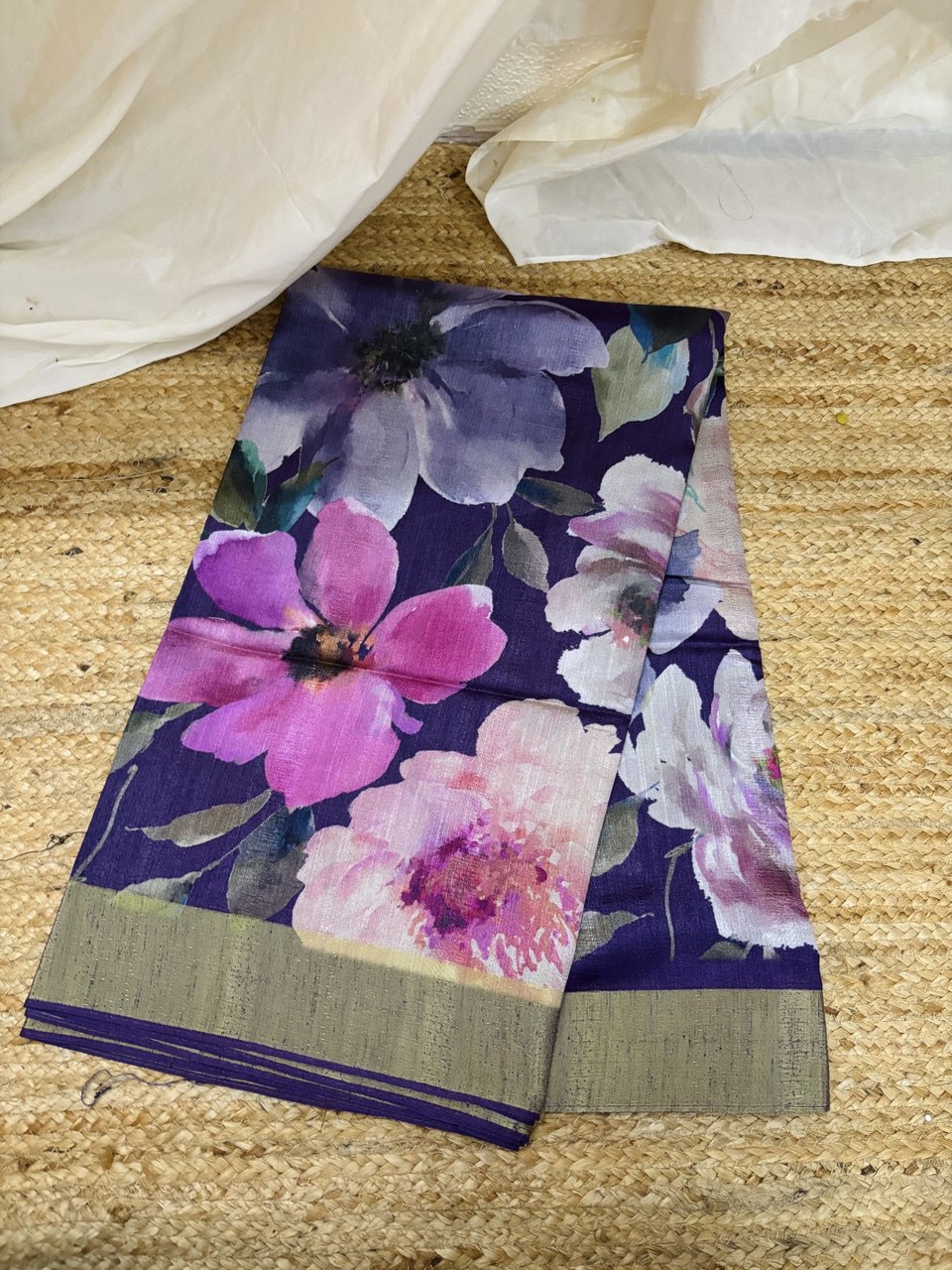 RS .1200/- (50% Off on MRP Rs.2400/-)(SG68)