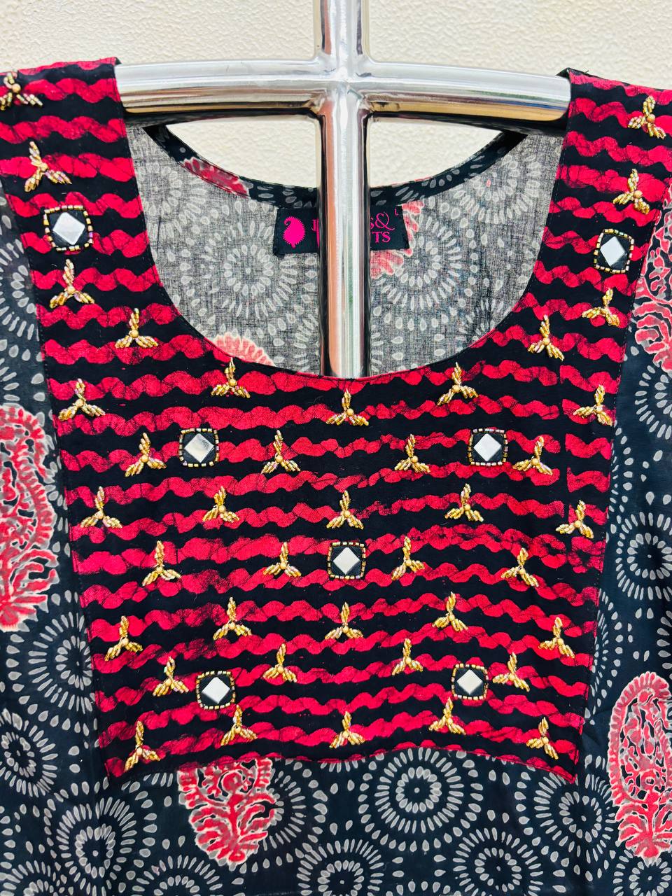 RS.700/- (50%Off on MRP Rs.1400/-)(NK57)