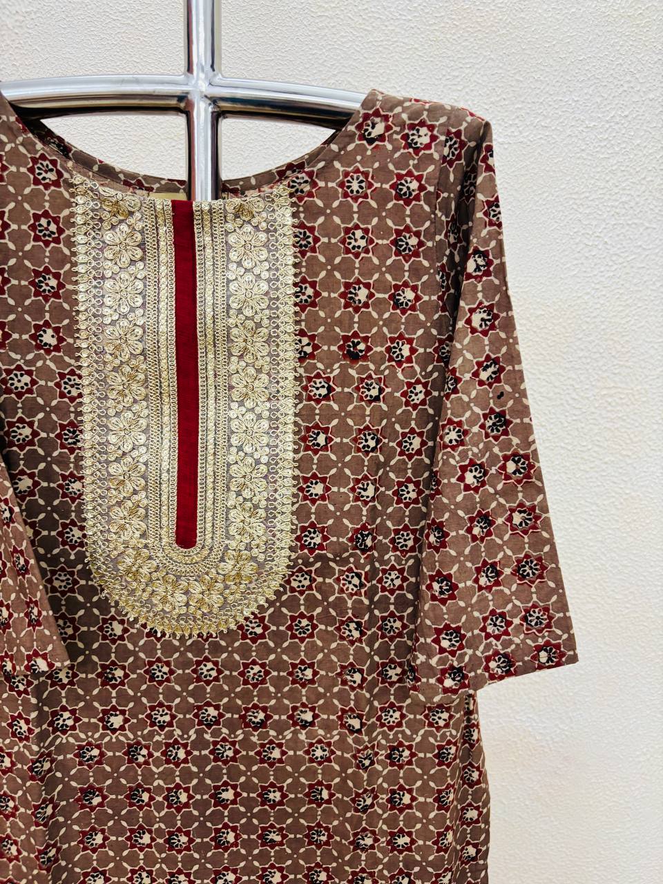 RS.750/- (50%Off on MRP Rs.1500/-)(NK126)